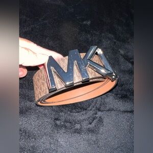 Michael Kors Women’s MK Silver Plaque Reversible Belt Brown on Brown, Size M/L